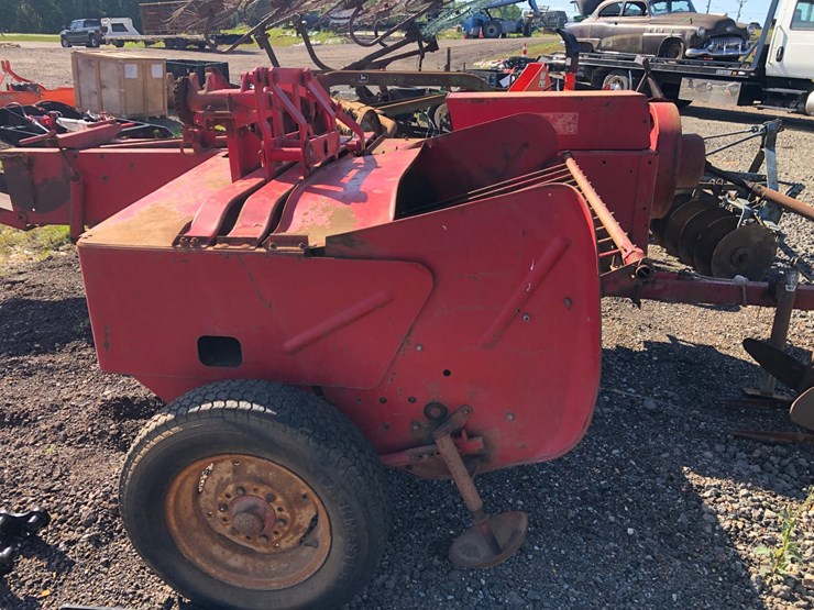 massey-ferguson-12-image-4