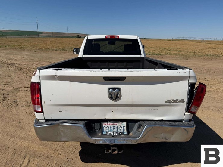 2015-dodge-1500-image-3