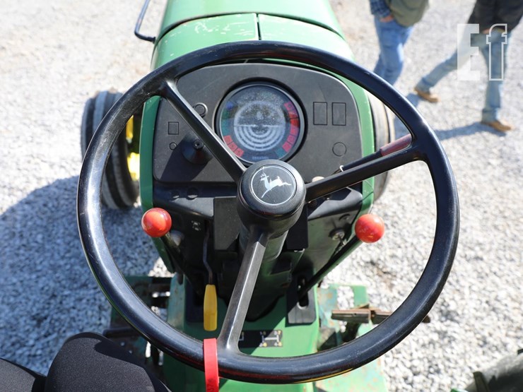 john-deere-2355-image-11