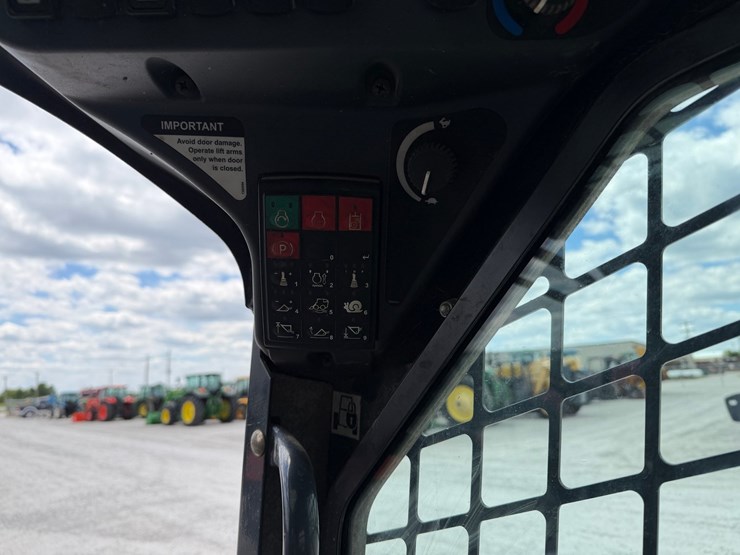 deere-333e-image-9