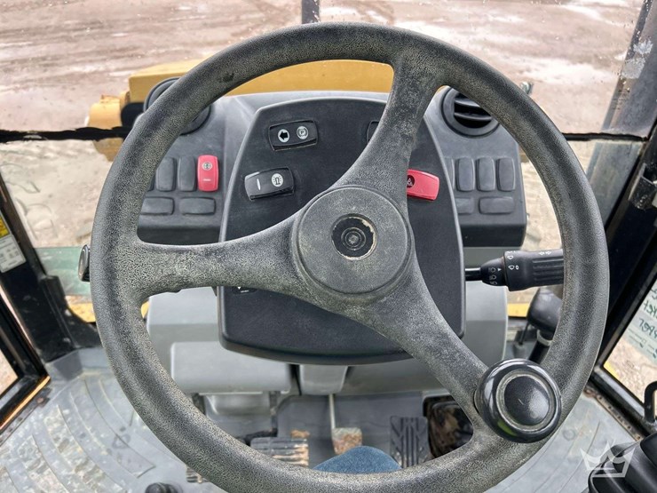 2013-caterpillar-420f-image-13