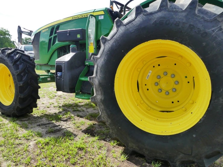 2024-john-deere-5120m-image-8