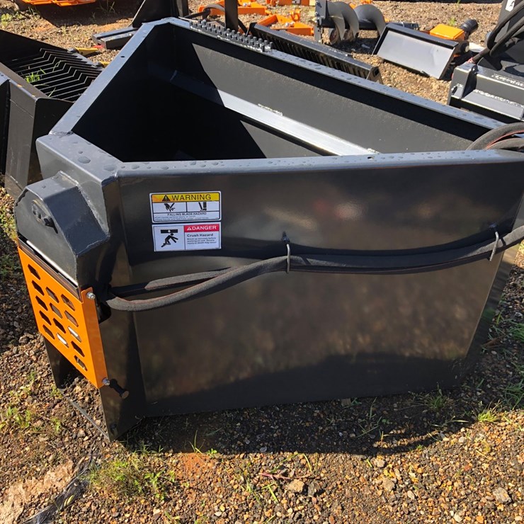 #48 • CONCRETE BUCKET W HYDRAULIC CHUTE