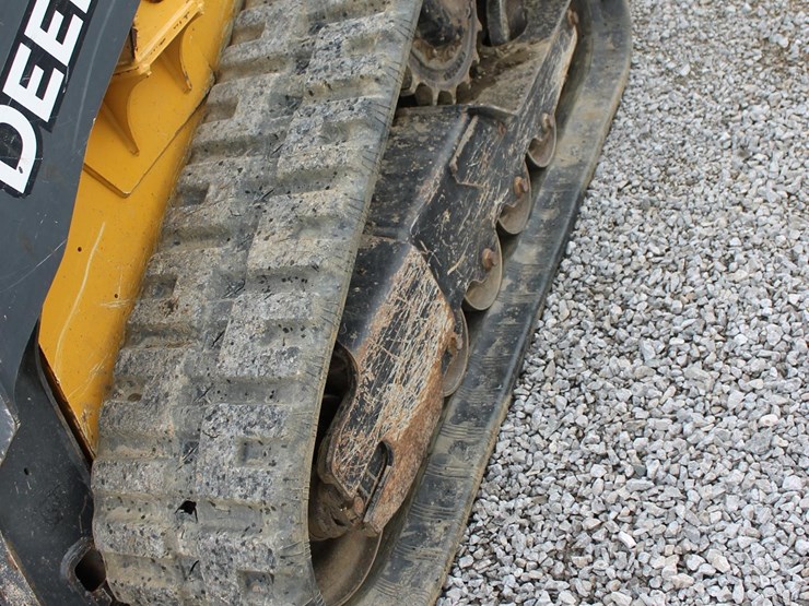 deere-317g-image-10