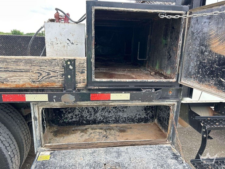 2014-international-durastar-4300-image-31