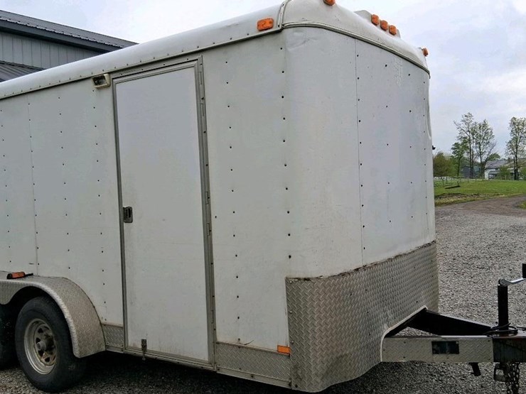 #2252-•-2006-interstate-double-axle-enclosed-trailer-image-7