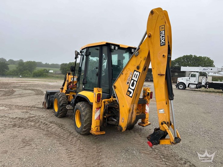 2016-jcb-3cx-image-3