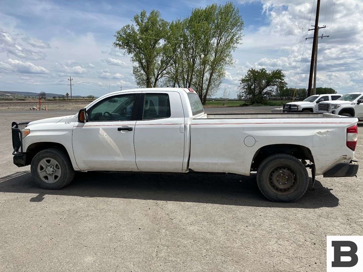 2017-toyota-tundra-image-7