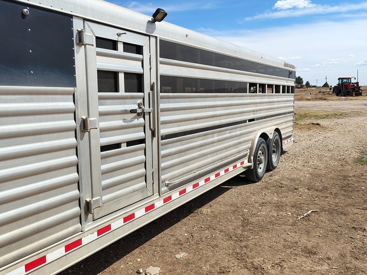 2015-elite-8'x26'-lowpro-livestock-trailer-image-2