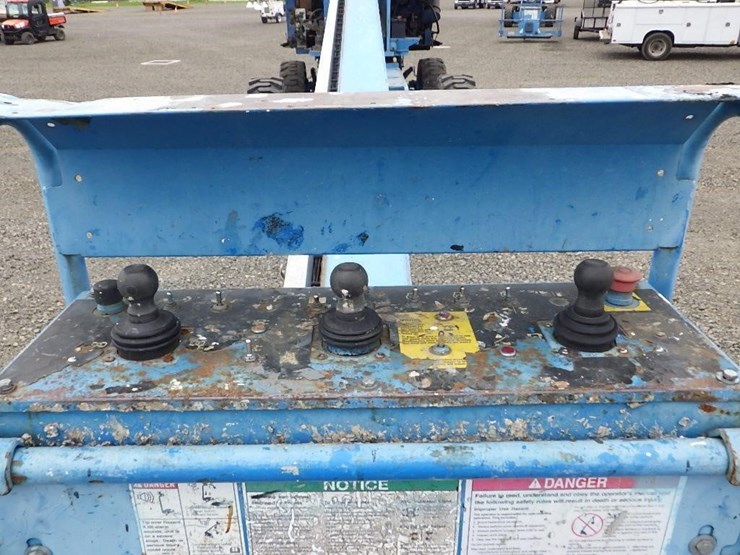 2006-genie-s80-image-26