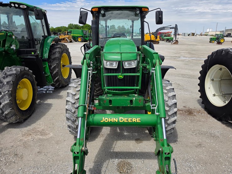 2013-john-deere-6140d-image-4