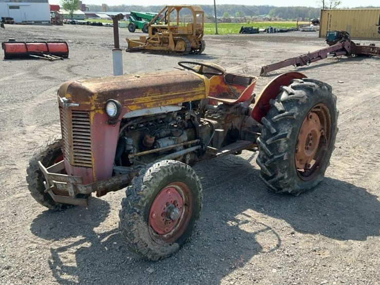massey-ferguson-35-image-1