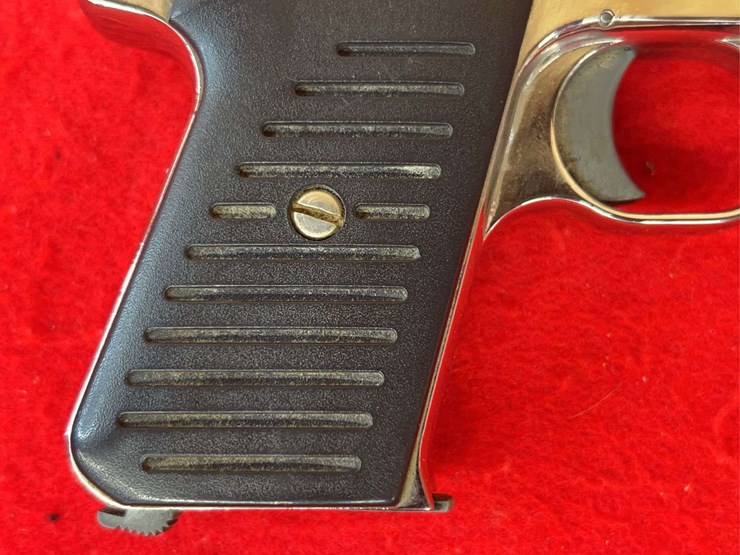 bryco-arms-model-38-semi-auto-pistol-.380-auto-image-13