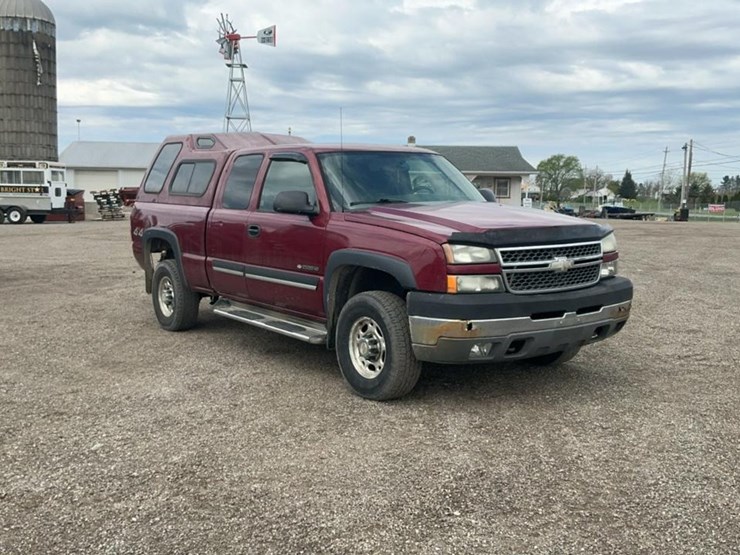 2005-chevrolet-silverado-2500hd-image-7