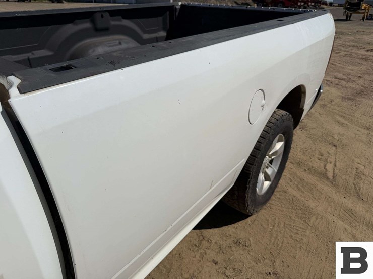 2015-dodge-1500-image-13