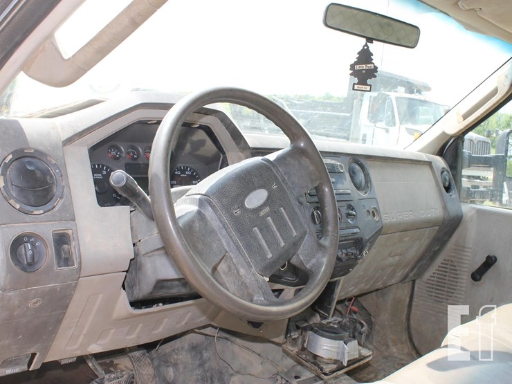 2008-ford-f550-image-12