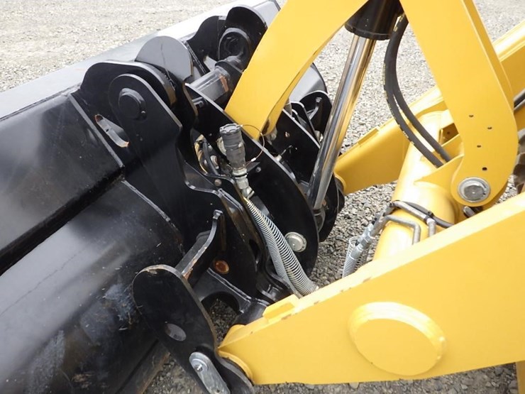 2023-caterpillar-420-xe-image-29