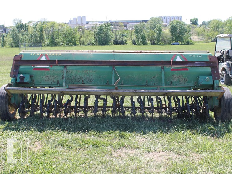 john-deere-8250-image-4
