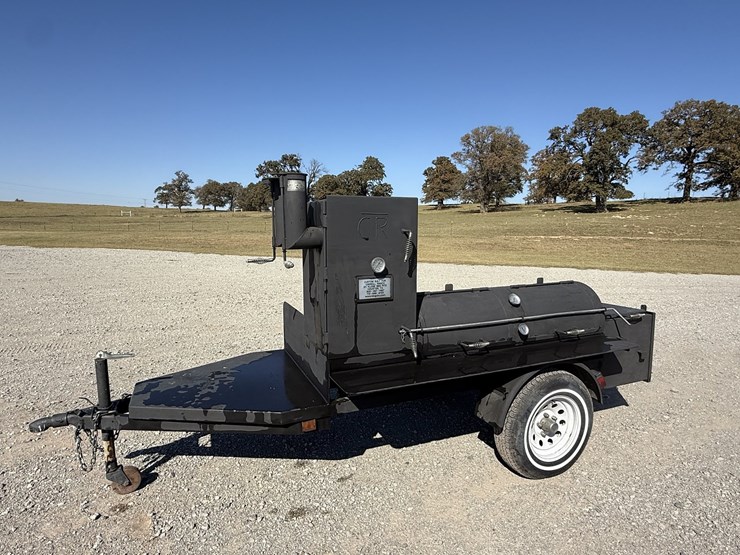 klose-pits--"mobile-catering-rig"-image-2
