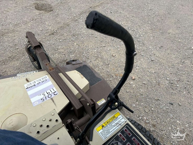 2015-grasshopper-725d-image-13