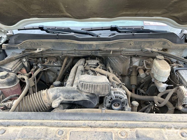 2016-chevrolet-silverado-2500hd-image-9