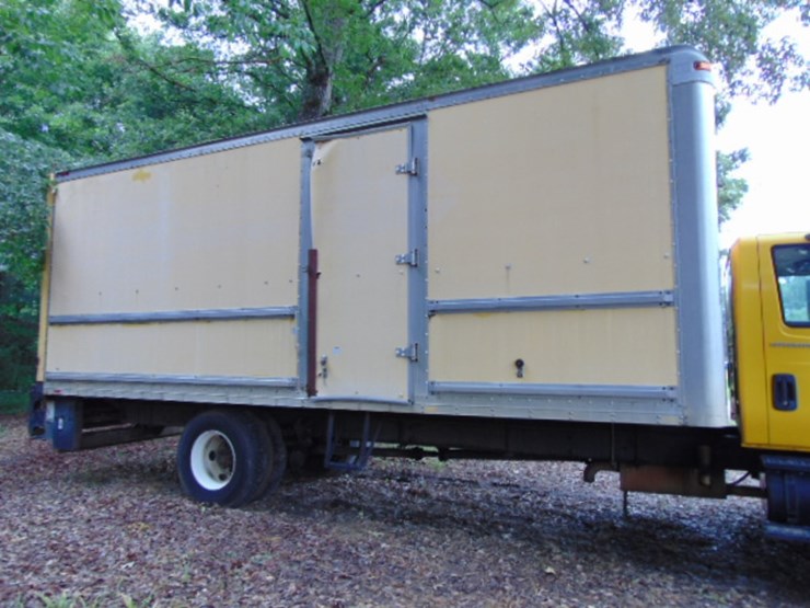 2004-international-durastar-4300-image-5