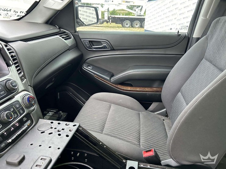2020-chevrolet-tahoe-image-19