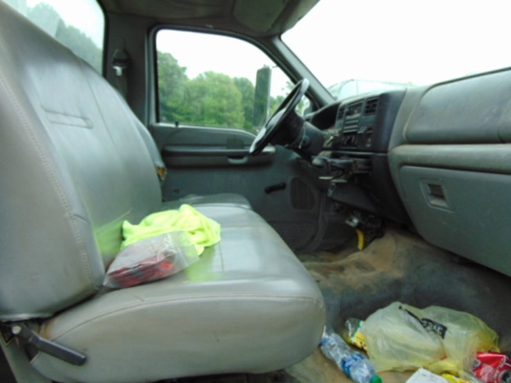 2004-ford-f750-image-7