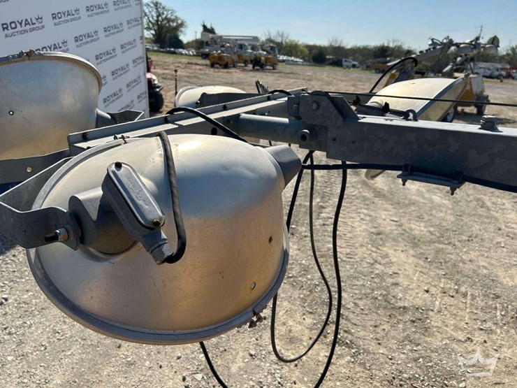 2008-allmand-max-lite-ml20-20kw-towable-light-tower-image-16