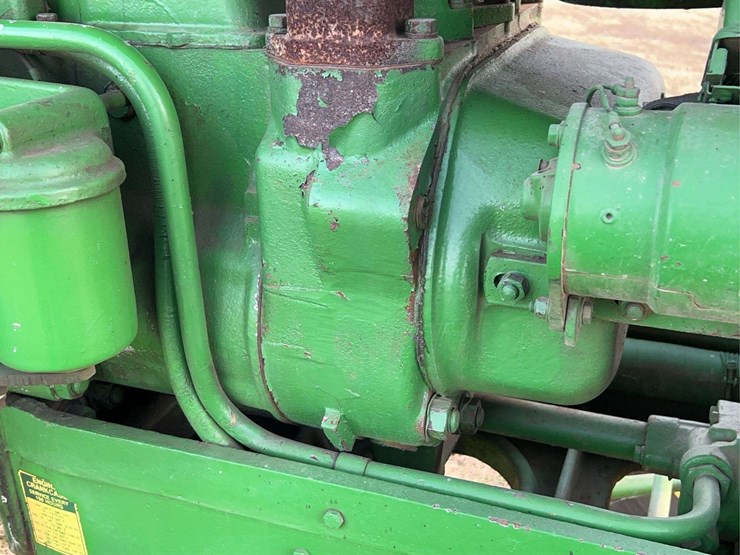 john-deere-820-image-28