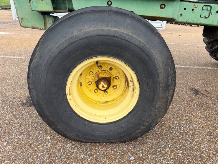 john-deere-4840-image-19