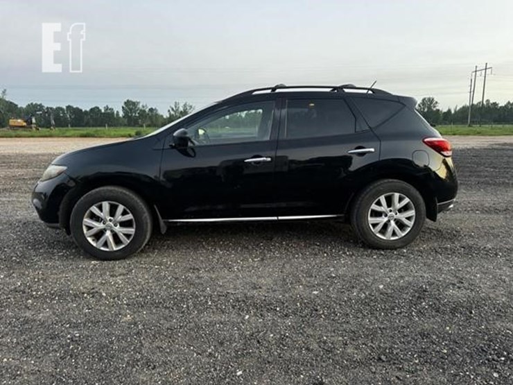 2011-nissan-murano-image-2