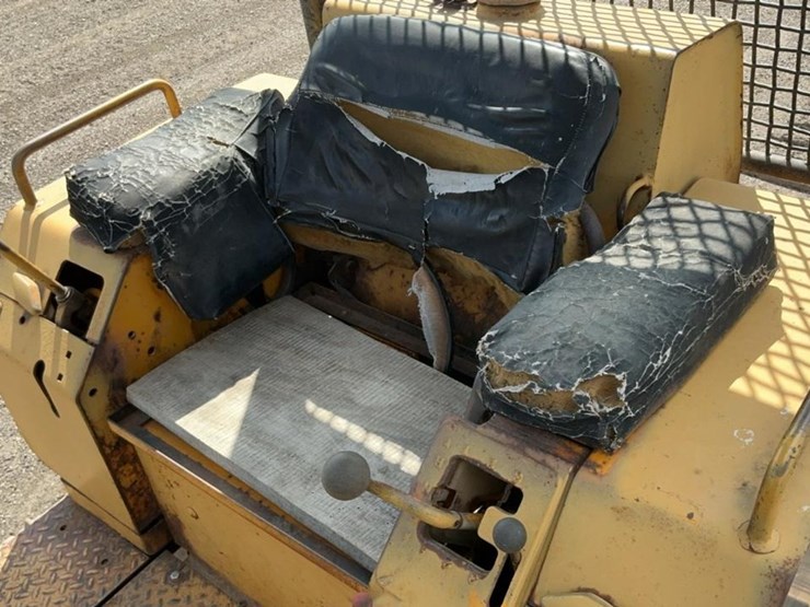 1983-john-deere-550-image-31