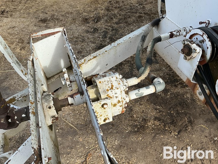 piester-dry-fertilizer-spreader-image-13