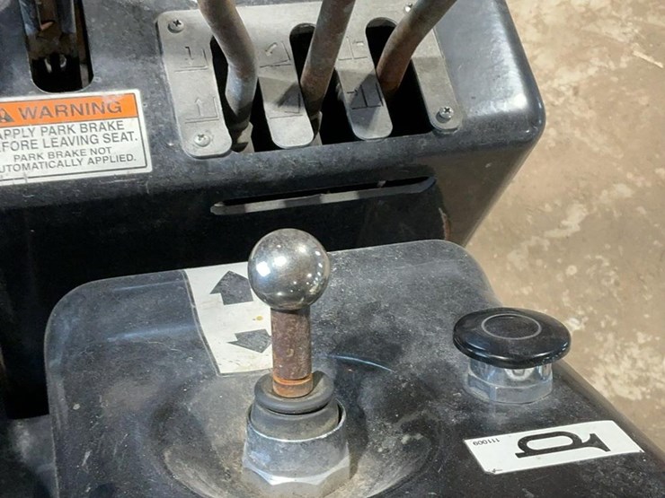 #1301-•-landoll-bendi-series-iv-electric-articulating-forklift-image-19