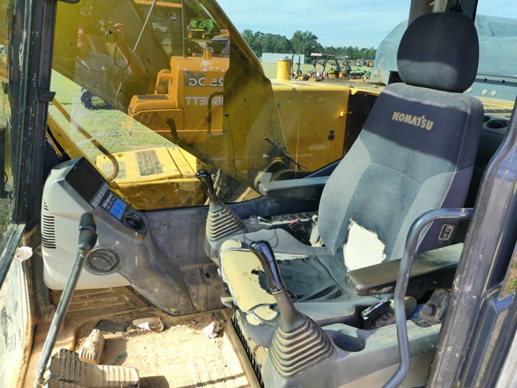 2019-komatsu-pc210-lc-image-13