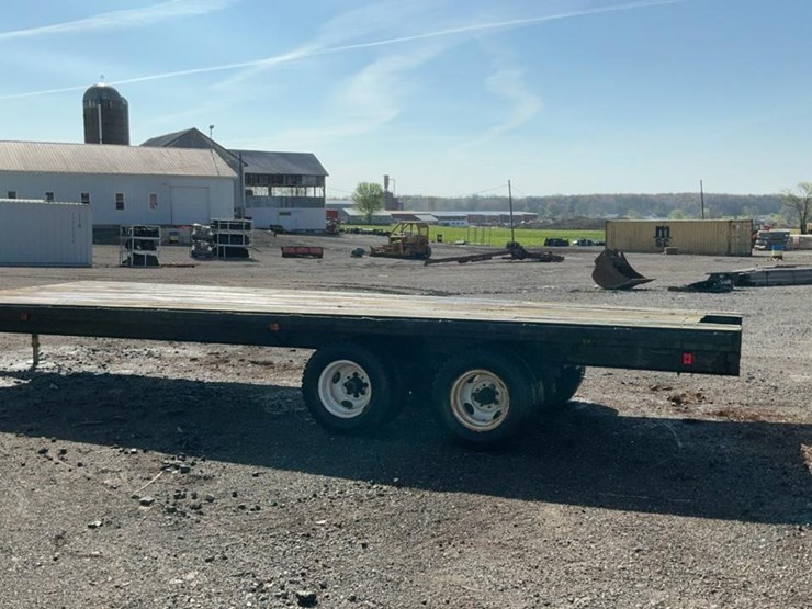 #2207-•-flatbed-equipment-trailer-image-2