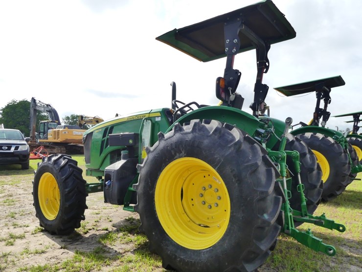 2024-john-deere-5120m-image-4