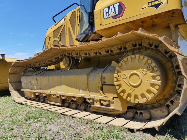 2020-caterpillar-d3-lgp-image-5