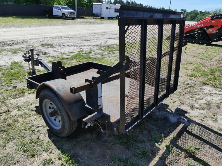 toro-equipment-trailer-image-3