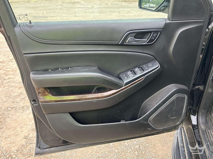 2018-chevrolet-tahoe-image-11