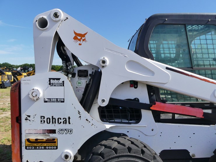 2015-bobcat-s770-image-7