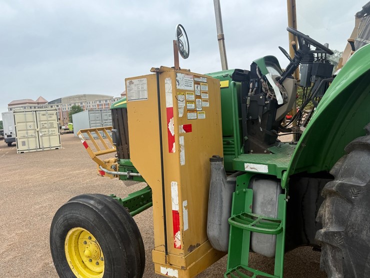 john-deere-6215-image-23
