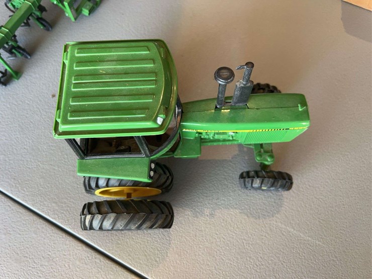 john-deere-4850-image-3