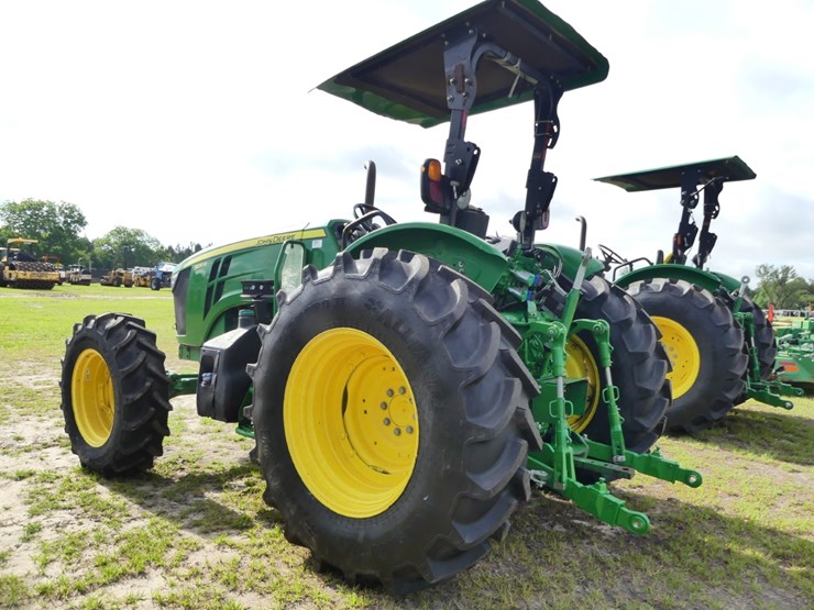 2023-john-deere-5105m-image-4