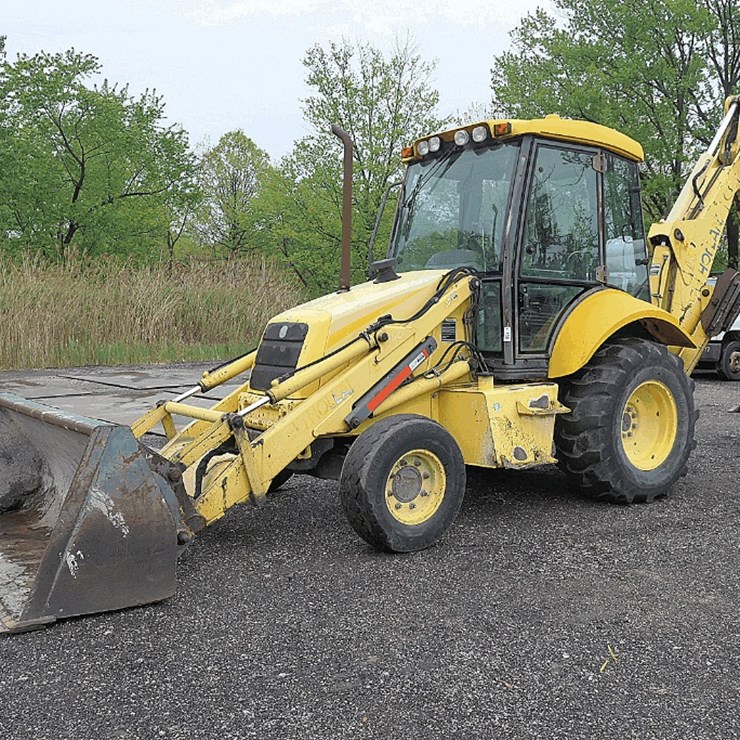 2002 NEW HOLLAND LB110