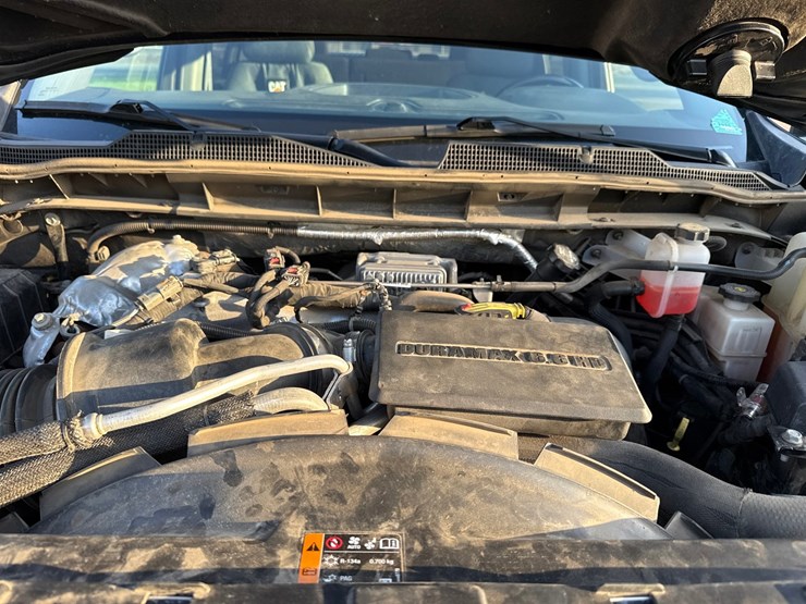 2022-chevrolet-3500-image-14