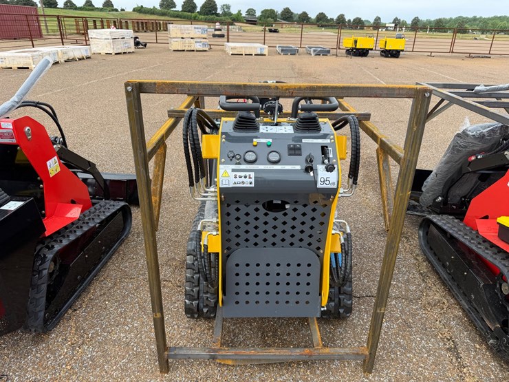 #9127-•-(new)-stand-on-mini-skid-steer-ssl60-image-4