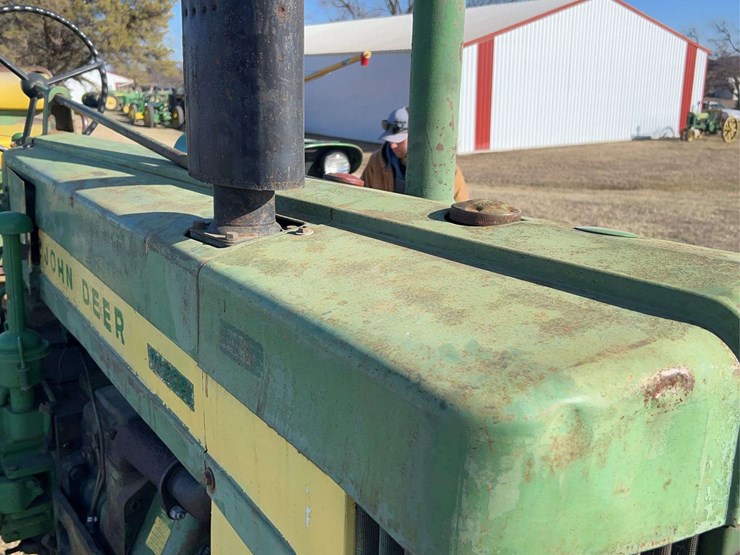 john-deere-720-image-12