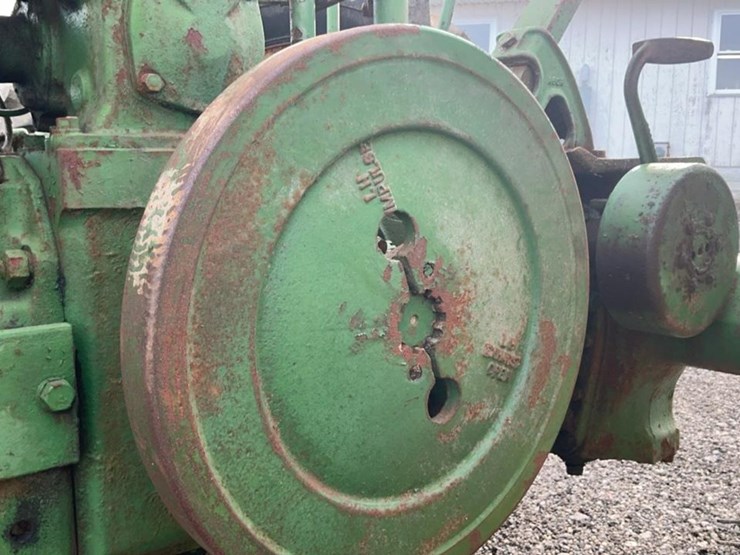 john-deere-b-image-11